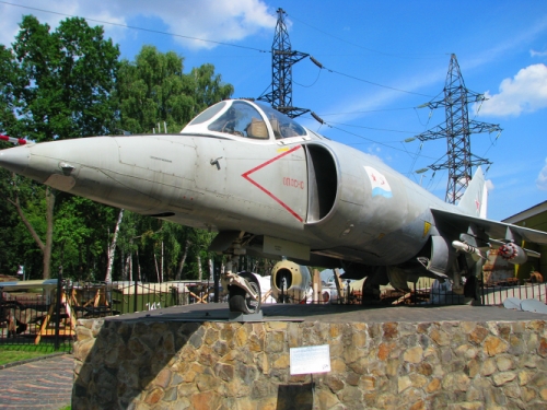 Самолет в Музее техники Вадима Задорожного